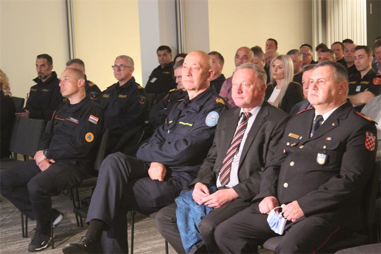 Slika /slike/OPATIJA STRUČNI SKUP (2).JPG